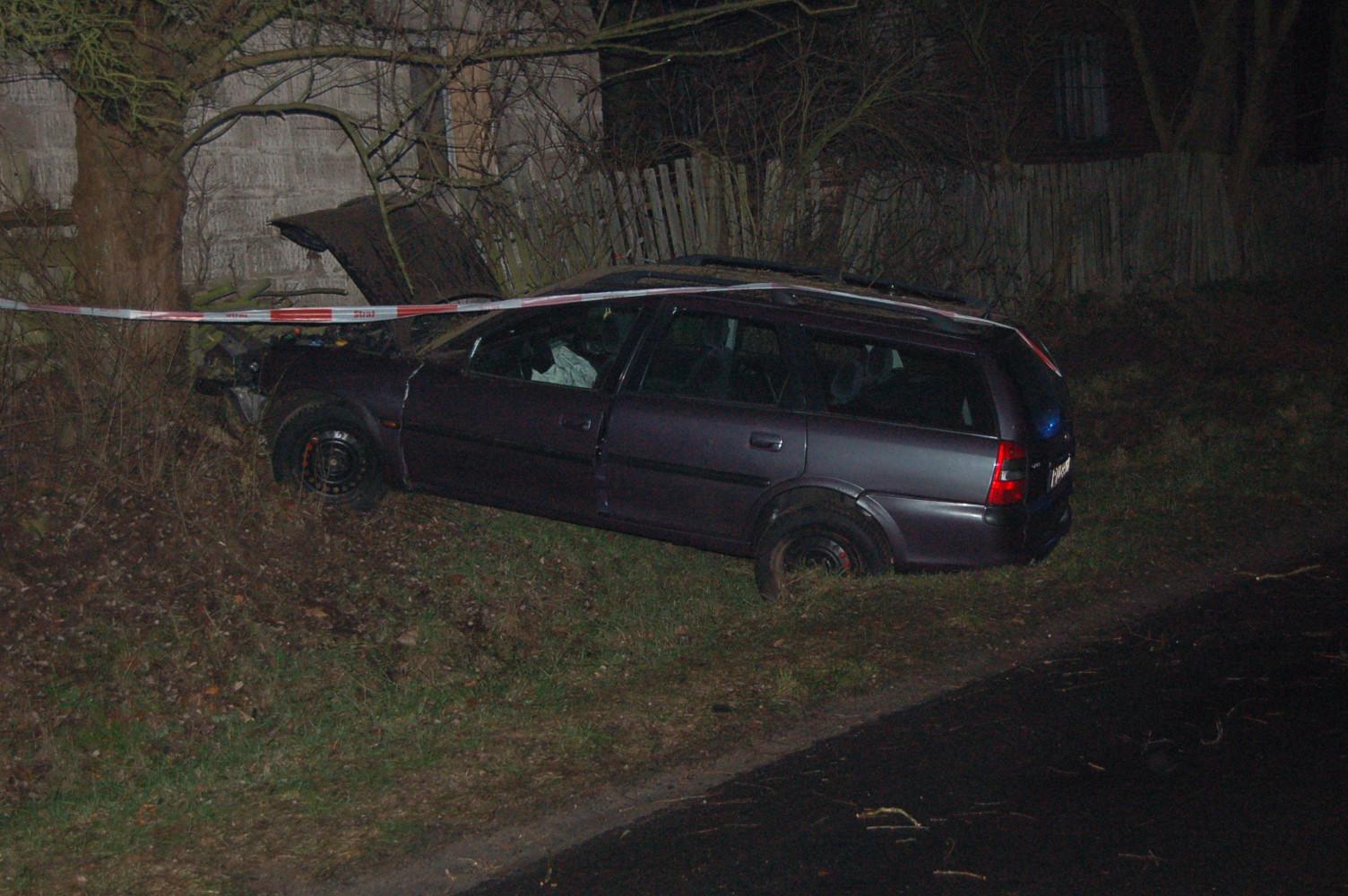 wypadek opel vectra