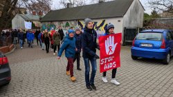 alt=&quot; Uczniowie podczas happeningu na terenie Turku.&quot;