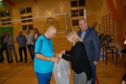 alt=&quot;Wręczanie nagród i pucharów najlepszym drużynom.&quot;