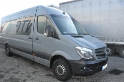 alt=&quot;Odzyskany samochód Mercedes Sprinter. Widok z przodu.&quot;